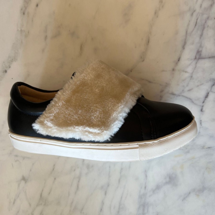 Shoes all black | Fun Fur Banded Sneak